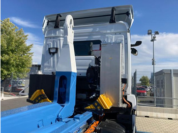 Pacēlājs ar āķi Mercedes-Benz eActros 300 L: foto 2