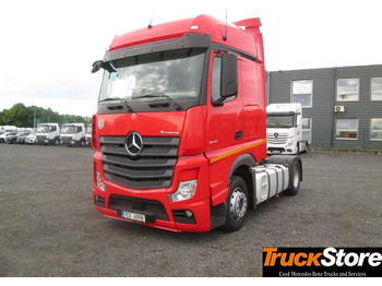 Vilcējs MERCEDES-BENZ Actros 1845
