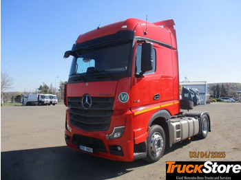 Vilcējs MERCEDES-BENZ Actros 1845