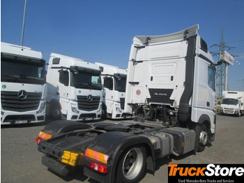 Vilcējs Mercedes-Benz Actros 1845 LS nRL: foto 3