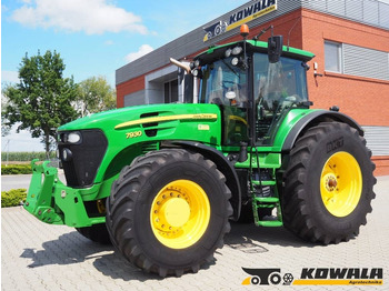 Traktors JOHN DEERE 7930