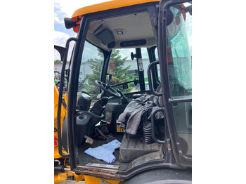 Riteņu iekrāvējs JCB 407: foto 4