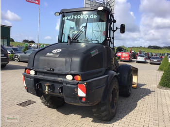 Riteņu iekrāvējs JCB 409: foto 5