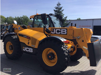 Jaunā Teleskopiskais iekrāvējs JCB 560-80 AGRI PRO: foto 3 Jaunā Teleskopiskais iekrāvējs JCB 560-80 AGRI PRO: foto 3