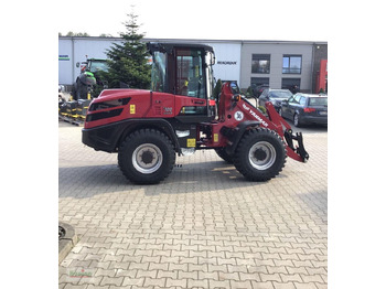 Riteņu iekrāvējs Yanmar V100 Advanc 36km/h: foto 3 Riteņu iekrāvējs Yanmar V100 Advanc 36km/h: foto 3