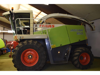 Lopbarības kombains CLAAS Jaguar 850