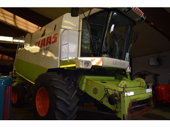 Labības kombains CLAAS Lexion 440
