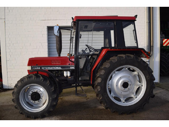 Traktors Case-IH 840: foto 2