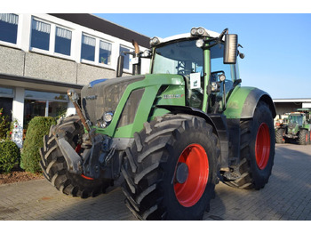 Traktors FENDT 826 Vario