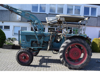 Traktors HANOMAG