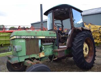 Traktors JOHN DEERE 2040