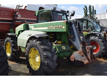 Teleskopiskais iekrāvējs JOHN DEERE