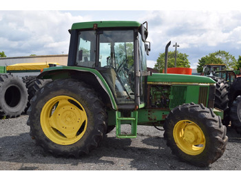 Traktors JOHN DEERE 6100