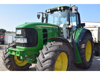 Traktors JOHN DEERE 7530