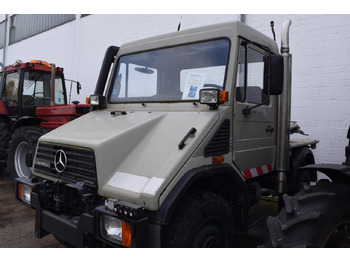 Traktors MERCEDES-BENZ