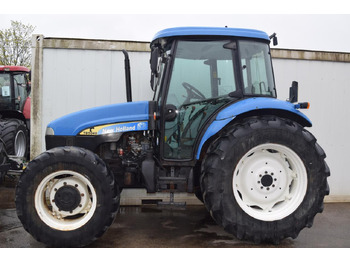 Traktors NEW HOLLAND TD5