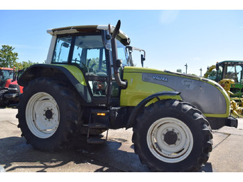 Traktors VALTRA T120