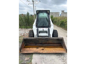 Kompaktiekrāvējs BOBCAT S300