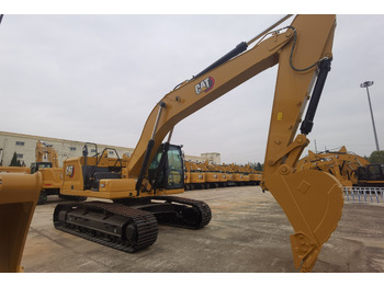 Jaunā Kāpurķēžu ekskavators CAT 330GC: foto 4