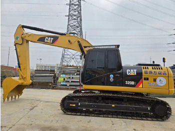 Kāpurķēžu ekskavators CATERPILLAR 320D2