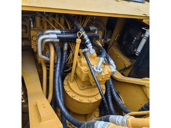 Kāpurķēžu ekskavators Caterpillar 330D2L: foto 3