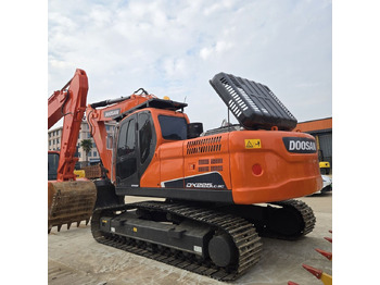 Kāpurķēžu ekskavators DOOSAN DX225LC