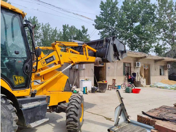 JCB 3CX līzingu JCB 3CX: foto 3