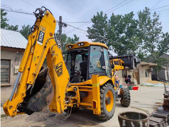 JCB 3CX līzingu JCB 3CX: foto 1
