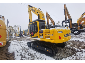 Kāpurķēžu ekskavators KOMATSU PC200-8