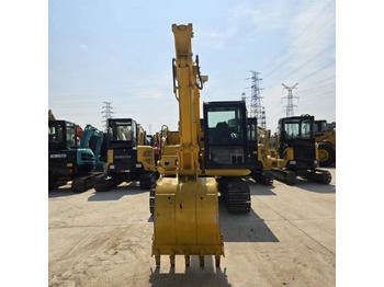 Kāpurķēžu ekskavators KOMATSU PC70-8