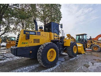 Riteņu iekrāvējs KOMATSU WA380