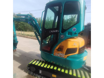Mini-ekskavators KUBOTA U25