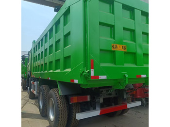 Kravas automašīna pašizgāzējs SINOTRUK HOWO 6x4: foto 3