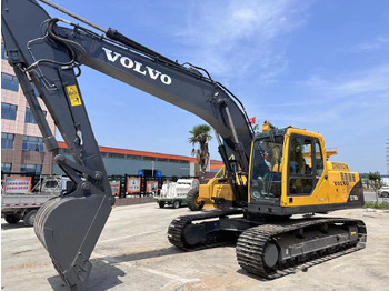 Kāpurķēžu ekskavators VOLVO EC210BLC
