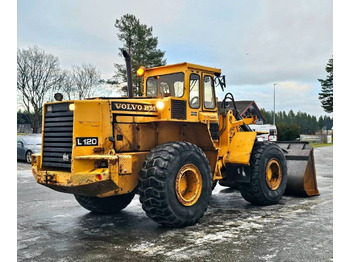Riteņu iekrāvējs Volvo L 120: foto 5