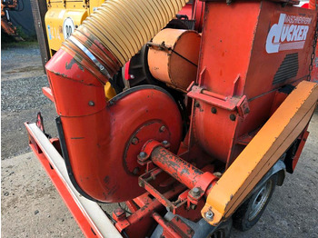 Šķeldotājs Dücker HM 760 Holzhacker Holzhäcksler Holzhackschnitzler Hacker Häcksler Hatz Diesel 4L40C: foto 4 Šķeldotājs Dücker HM 760 Holzhacker Holzhäcksler Holzhackschnitzler Hacker Häcksler Hatz Diesel 4L40C: foto 4