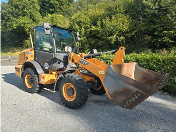 Riteņu ekskavators KRAMER