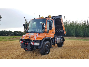 Kravas automašīna pašizgāzējs UNIMOG U400