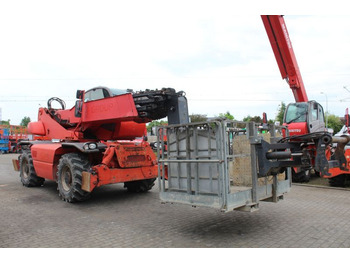 Teleskopiskais iekrāvējs Manitou MRT 2150 Privilege Ładowarka 4x4 obrotowa teleskopowa 21 m telehandler rotating: foto 3
