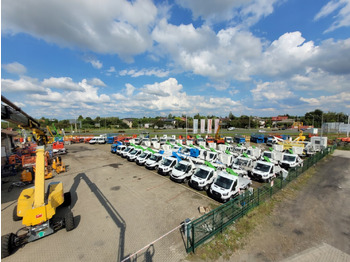 Teleskopiskais iekrāvējs Manitou MRT 2150 Privilege Ładowarka 4x4 obrotowa teleskopowa 21 m telehandler rotating: foto 2