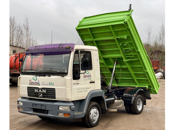 Kravas automašīna pašizgāzējs MAN