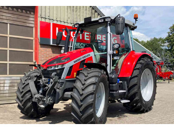 Traktors MASSEY FERGUSON 100 series