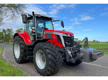 Traktors MASSEY FERGUSON 100 series