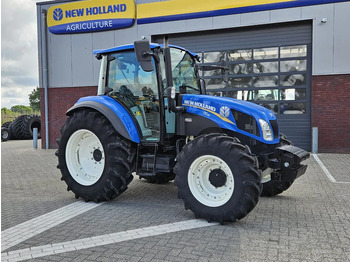 Traktors NEW HOLLAND T5