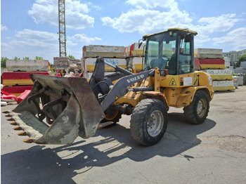 Riteņu iekrāvējs VOLVO L30
