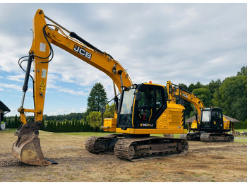 Kāpurķēžu ekskavators JCB