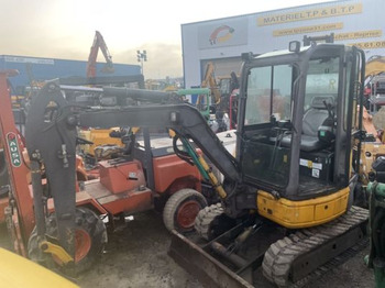 Mini-ekskavators KOMATSU PC26MR-3