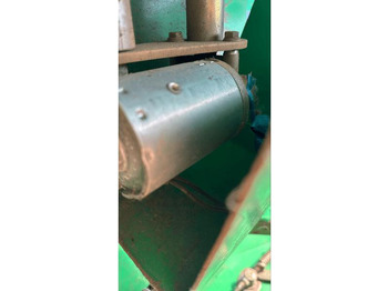 Kartupeļu stādāmā mašīna AGRONOMIX RBS TH: foto 4 Kartupeļu stādāmā mašīna AGRONOMIX RBS TH: foto 4