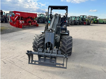 Iekrāvējs GIANT G3500: foto 3