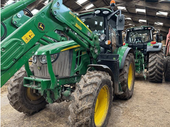 Traktors JOHN DEERE 6120M
